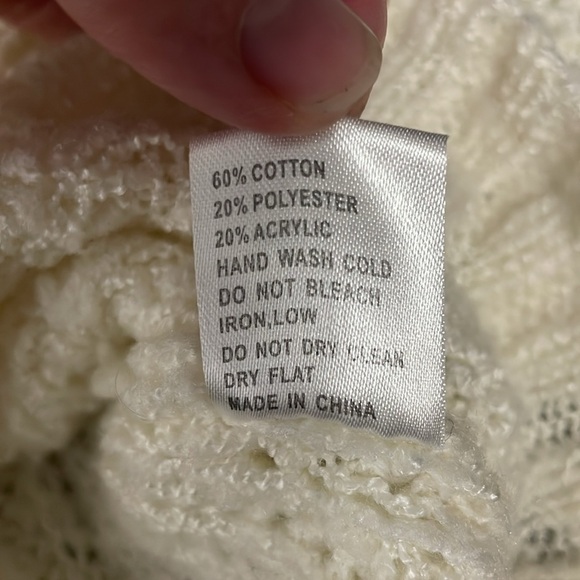 Pol Cream Slouchy Turtleneck Sweater Oversized High/Low Hem Large - Picture 8 of 10